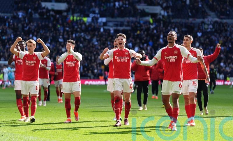 Arsenal risk losing focus if they pay Man City too much attention – David Raya
