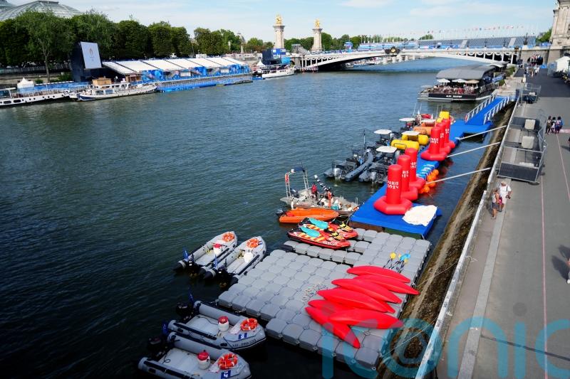 Swimming triathlon training cancelled due to poor water quality in Seine