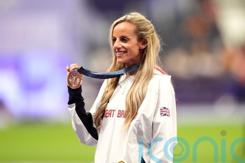 Lack of pressure helped to secure 1500m medal, Georgia Bell says