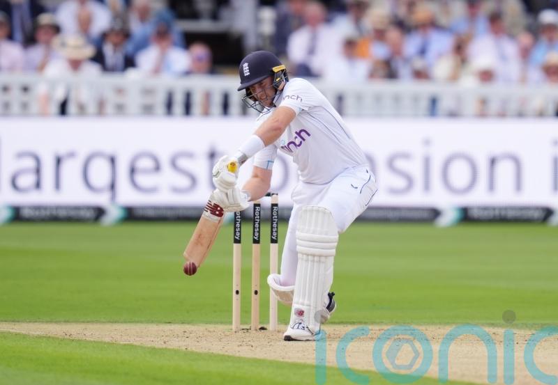 Joe Root shines again but Sri Lanka take regular wickets on day one at Lord’s
