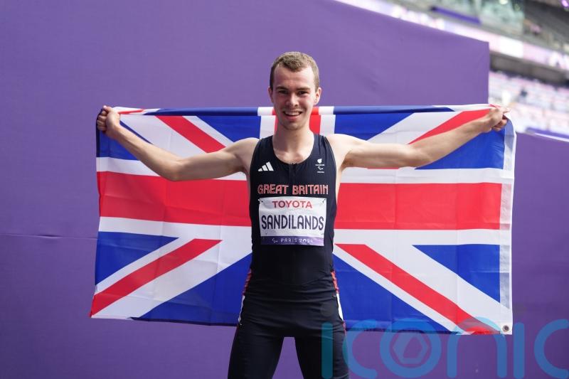 GB’s Ben Sandilands sets new world record to claim T20 1500m Paralympic gold