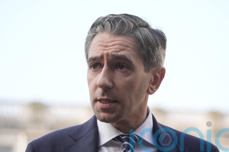 Simon Harris says ‘proper communication essential’ in child spinal surgery cases