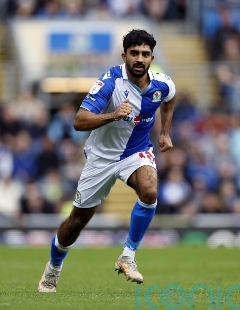 Chesterfield remain unbeaten at home after Cheltenham draw