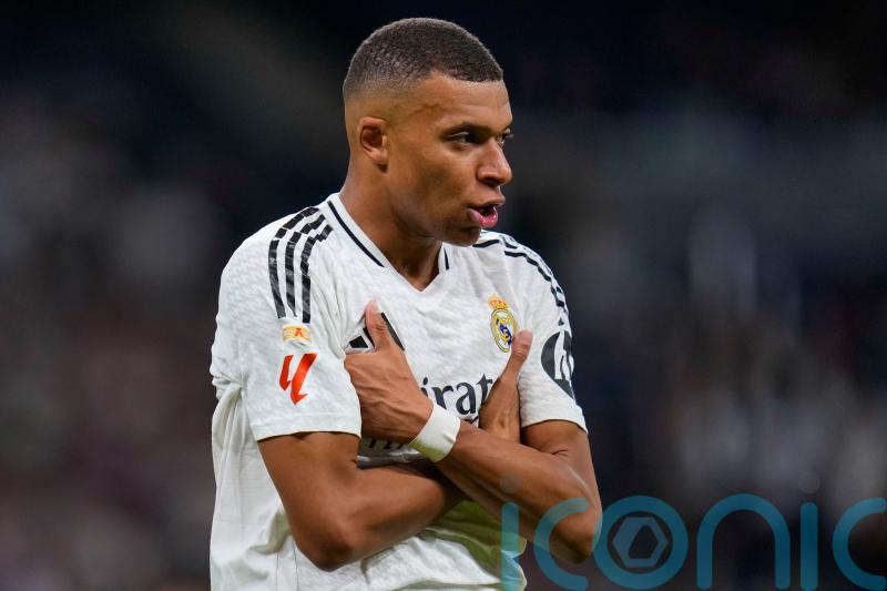 Real Madrid’s Kylian Mbappe suffers left thigh injury during win over Alaves