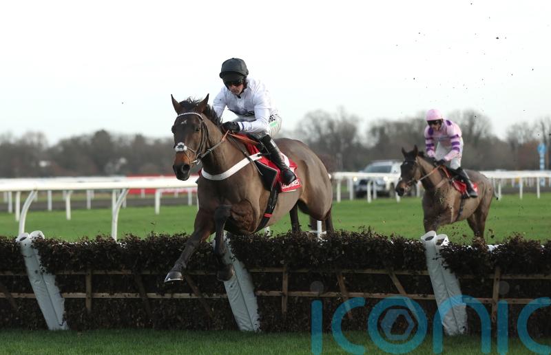 De Boinville and Henderson satisfied with Newbury gallop from Constitution Hill