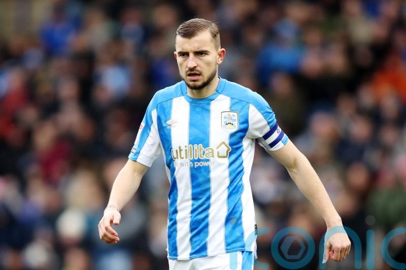 Huddersfield beat Leyton Orient to extend unbeaten run