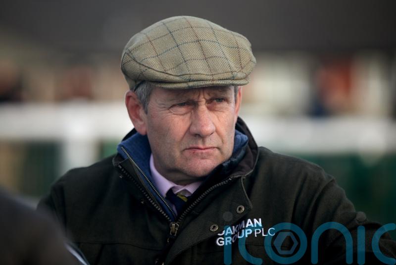 Edmunds to chase mares’ prize with Kosasiempre