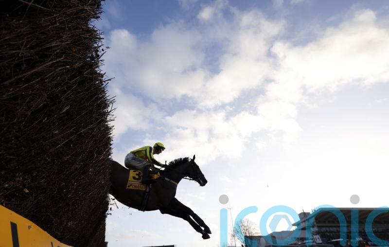 Sandown officials keen to avoid ‘nasty piece of weather on Friday’