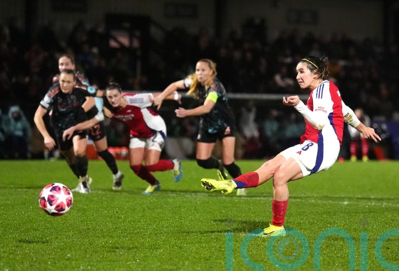 Mariona Caldentey keeps her cool to send Arsenal through as Group C winners