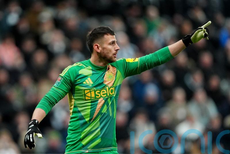 Newcastle boss Eddie Howe praises ‘low maintenance’ Martin Dubravka