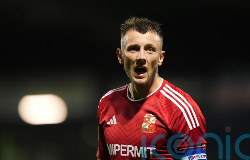 Swindon claim valuable point from goalless draw with high-flying Crewe
