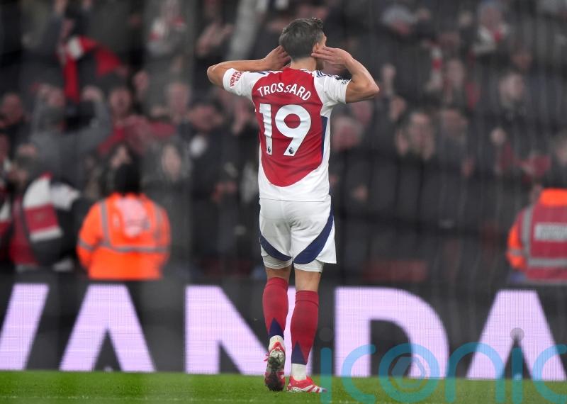 Arsenal hit back to beat Tottenham and reignite title challenge