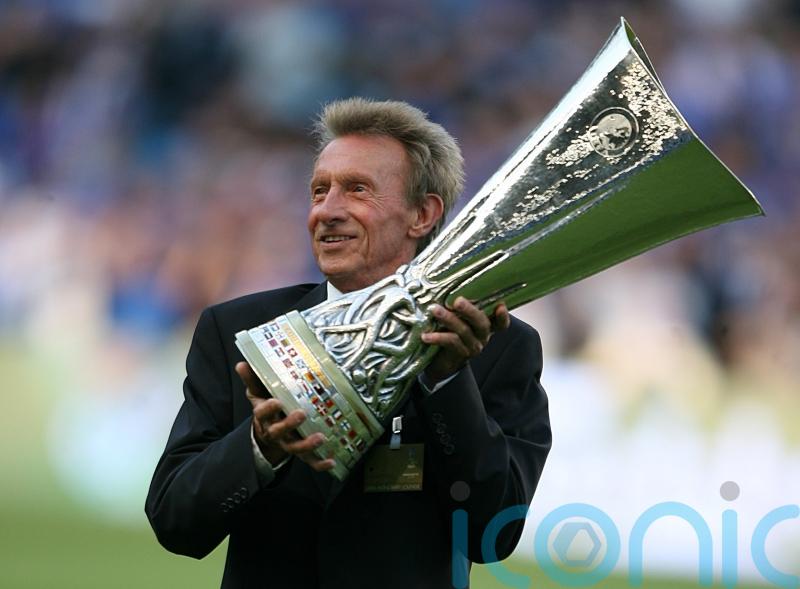 King of the Stretford End – former Man Utd captains lead tributes to Denis Law