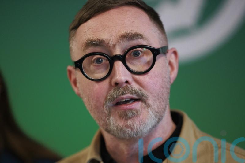 Opposition parties criticise proposals to end measures to protect renters