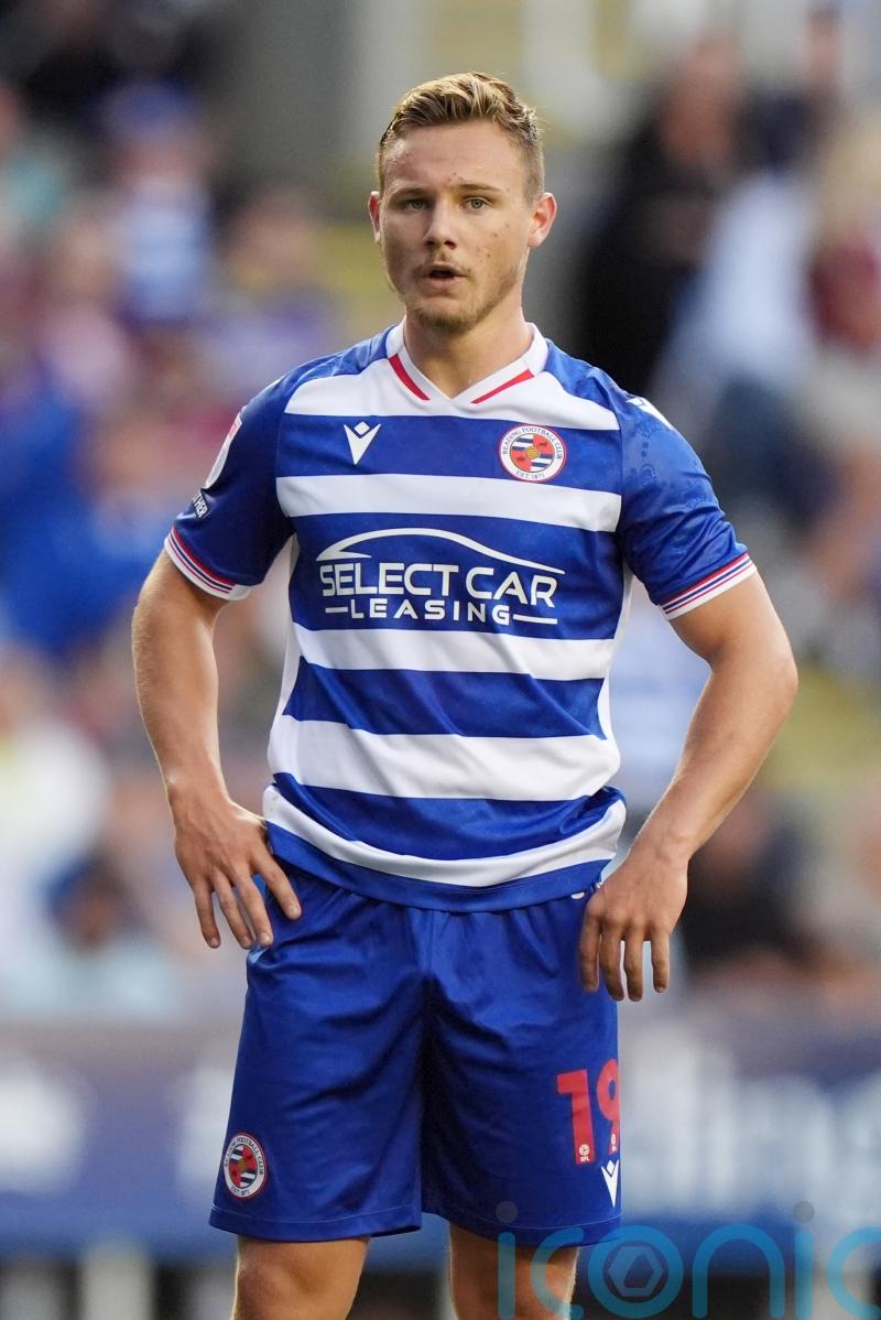 Reading’s play-off hopes hit as they are held in scrappy Shrewsbury draw