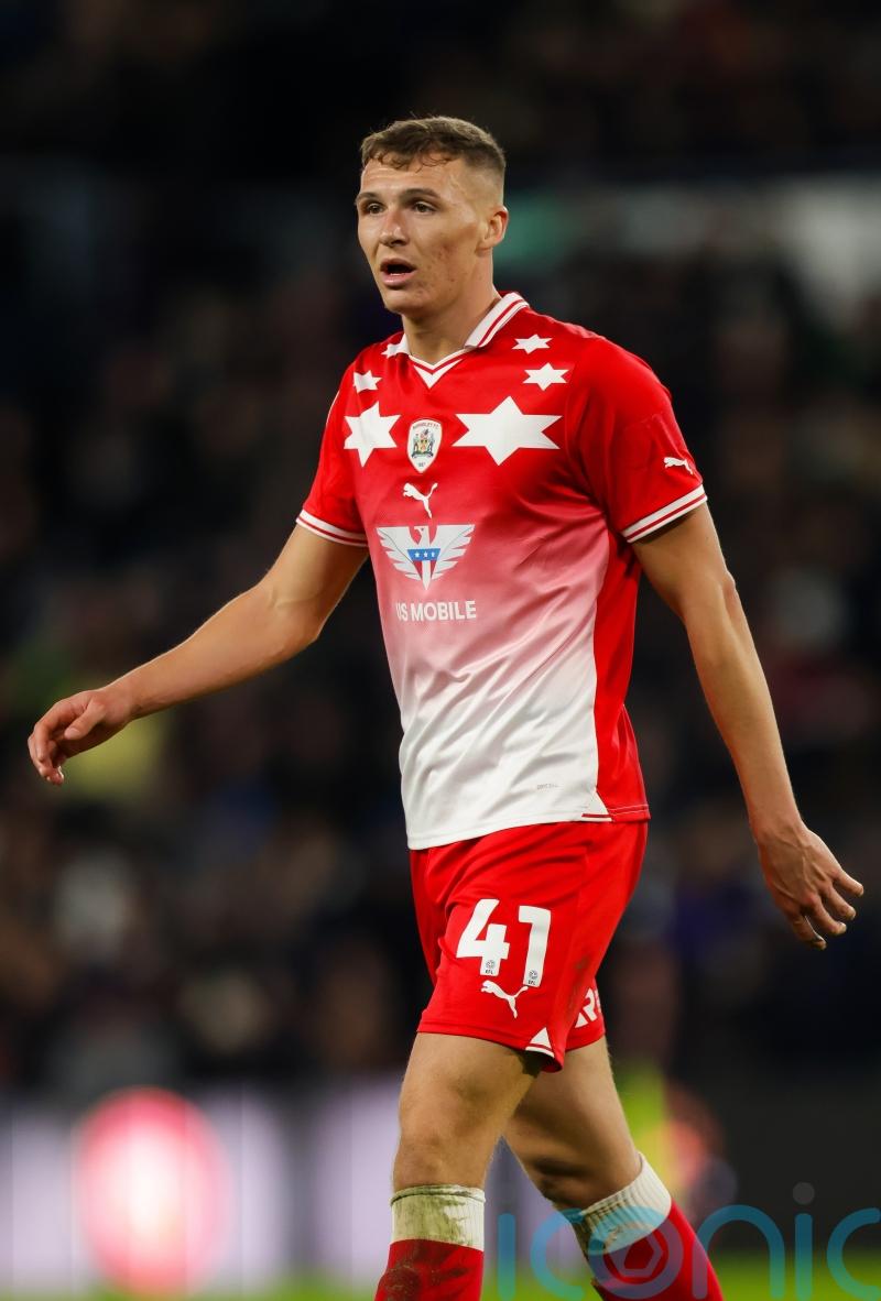 Bradford earn a point at Newport despite Jack Shepherd&rsquo;s early red card