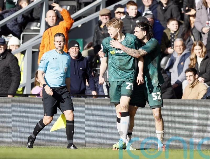 Josh Coburn makes amends for penalty miss by snatching late winner for Millwall