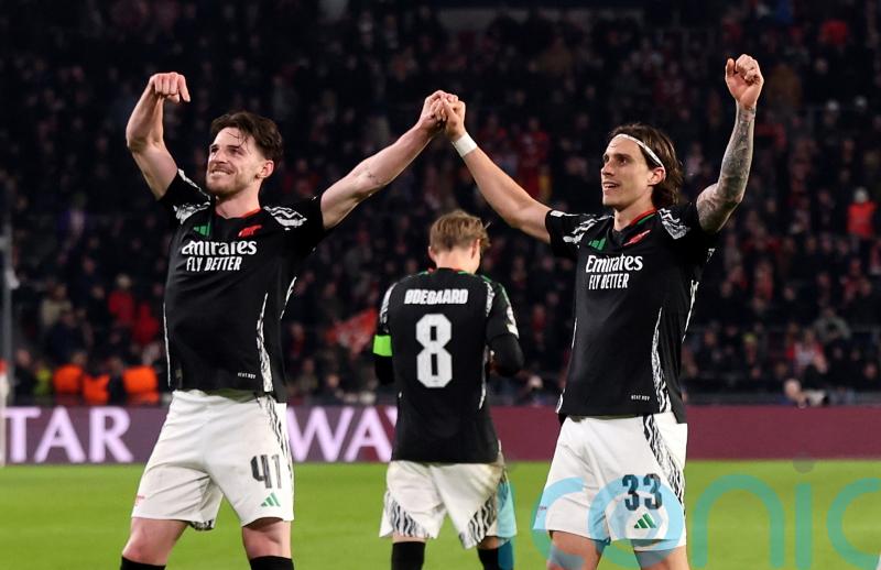 Arsenal hit seven in thumping Champions League win away to PSV Eindhoven