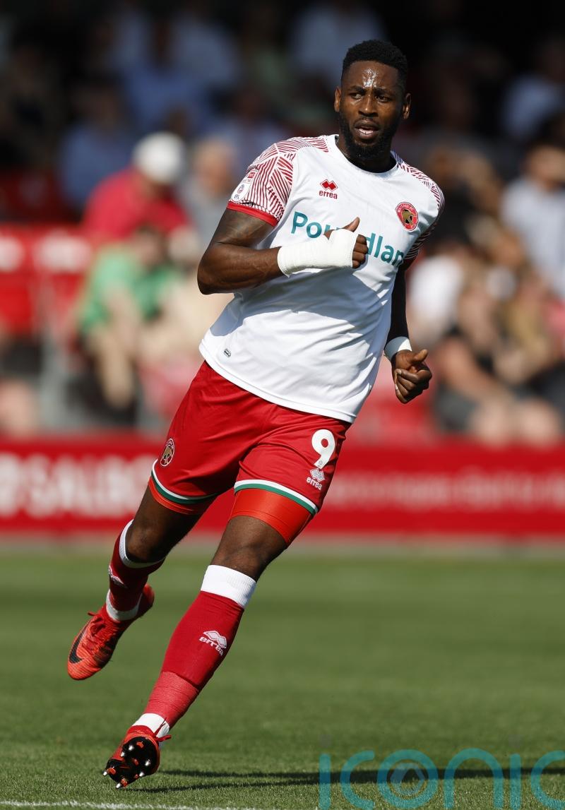 Table toppers Walsall extend lead to three points with draw at Bromley