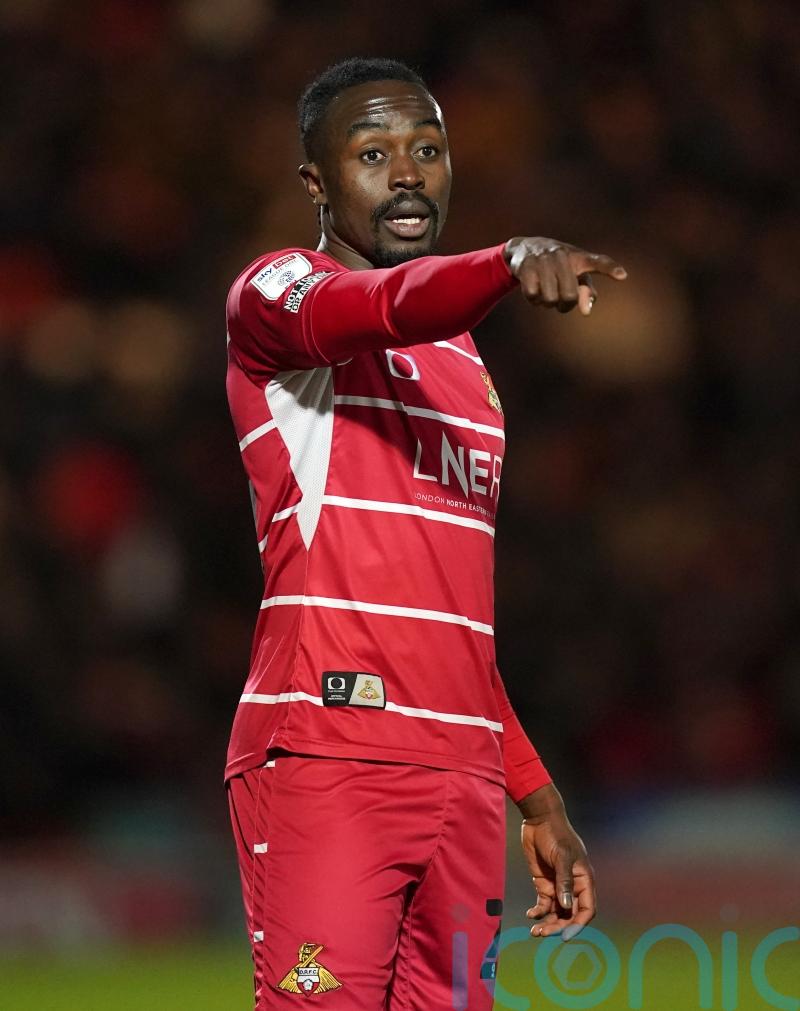 Joe Dodoo&rsquo;s penalty earns Solihull point at Altrincham