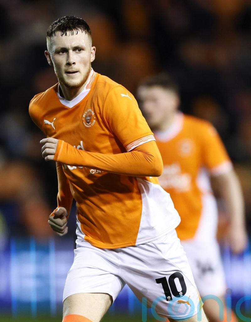 Sonny Carey scores twice as Blackpool end Reading’s unbeaten run