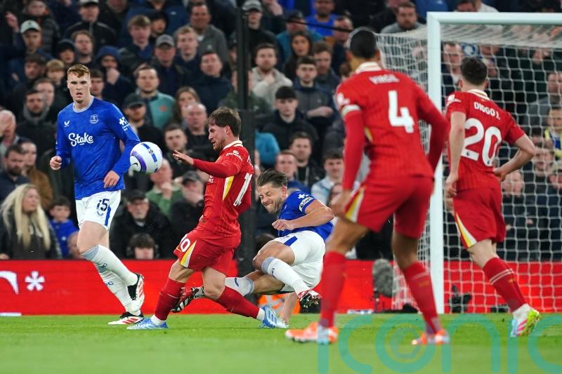 Everton boss David Moyes: Everyone should condemn abuse aimed at James Tarkowski