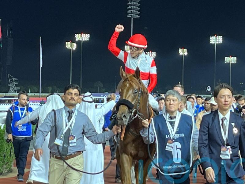 Danon Decile fends off Calandagan in Sheema Classic