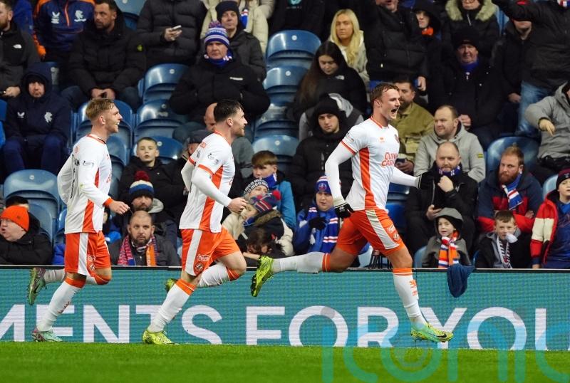 Sam Dalby’s header earns Dundee United victory at 10-man Hearts