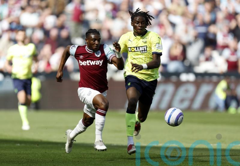 Southampton equal Derby’s 11-point total with late draw at West Ham