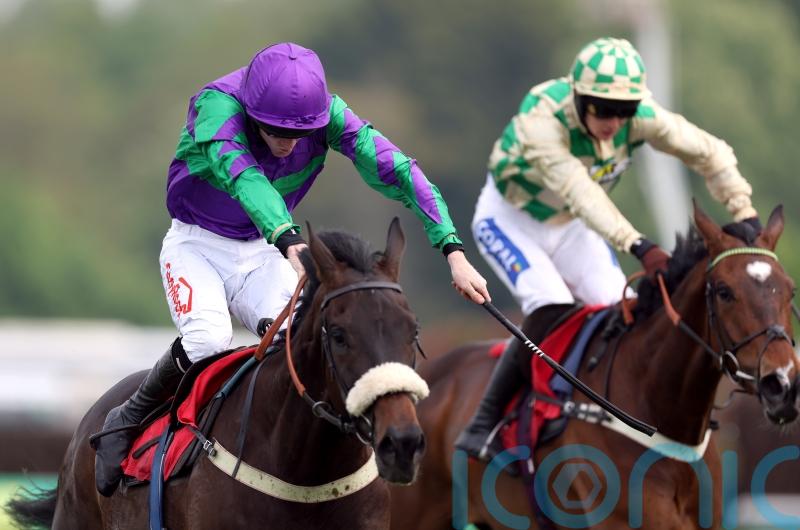 Give It To Me Oj tastes Final glory at Sandown