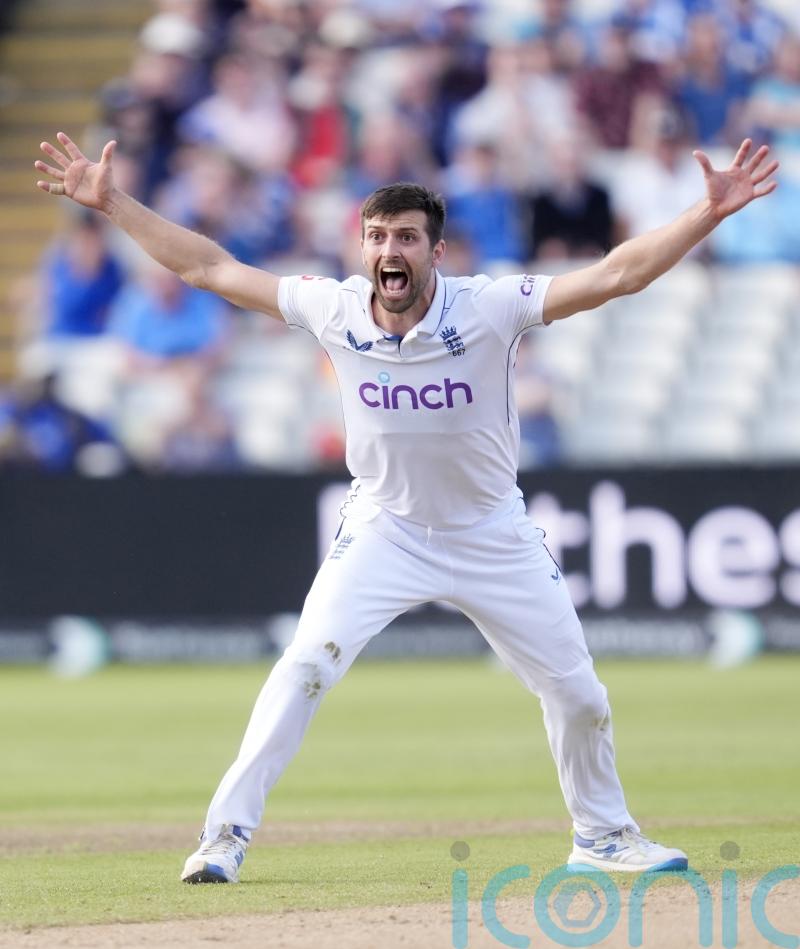 Mark Wood cautions England players against making &lsquo;dumb&rsquo; comments to the media