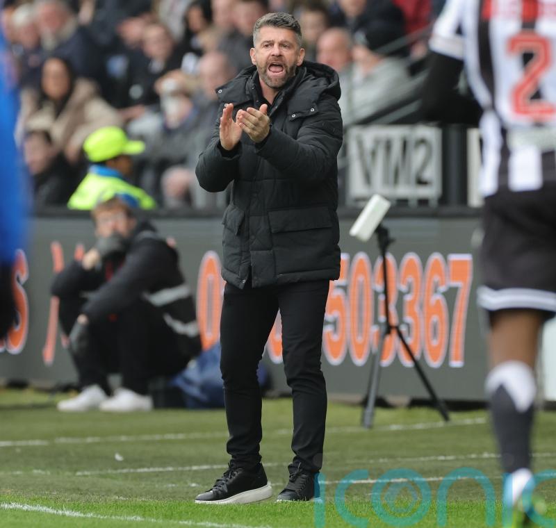 Stephen Robinson hails St Mirren’s ‘outstanding’ display at Dundee United