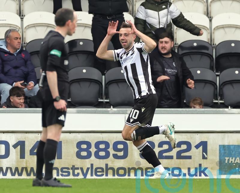 Hibernian seal third despite St Mirren draw after Conor McMenamin’s leveller