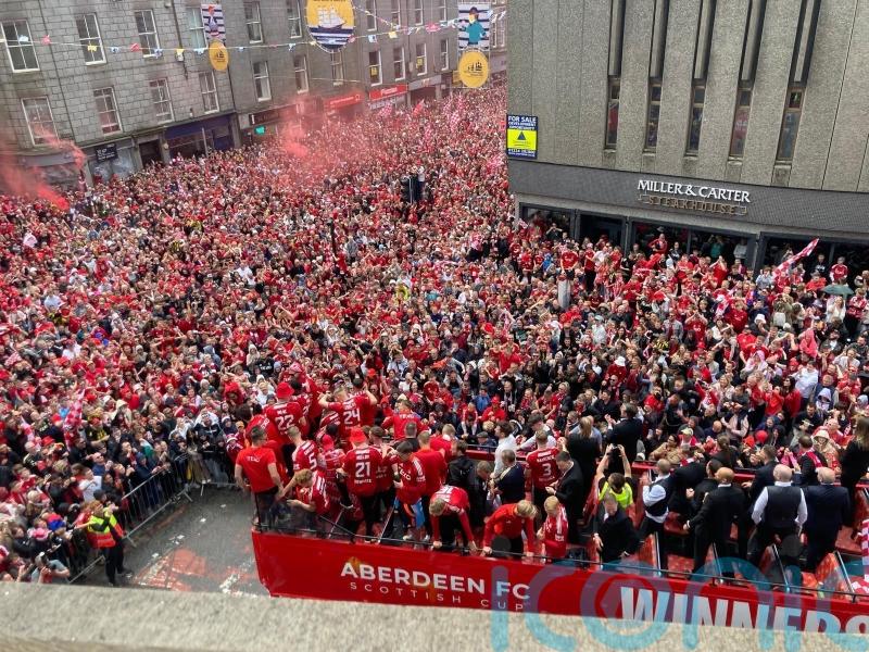Up to 100,000 Aberdeen fans flock to bus parade after cup final victory