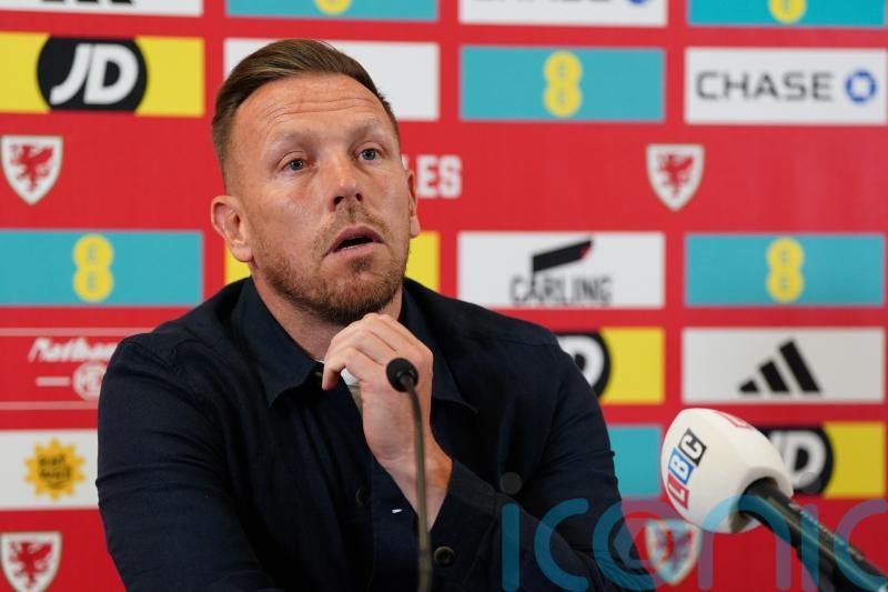 Craig Bellamy wants Wales to ‘honour the shirt’ by not swapping with opposition