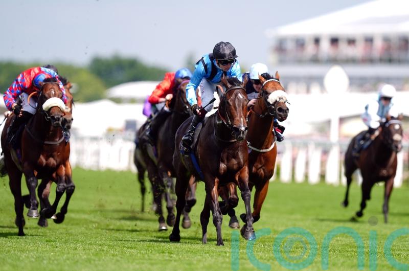 Dwyer reaches for blinkers as Asfoora defends Ascot title