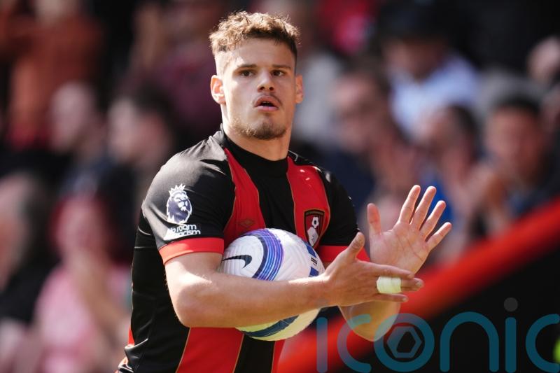 Liverpool agree £40m fee for Bournemouth left-back Milos Kerkez
