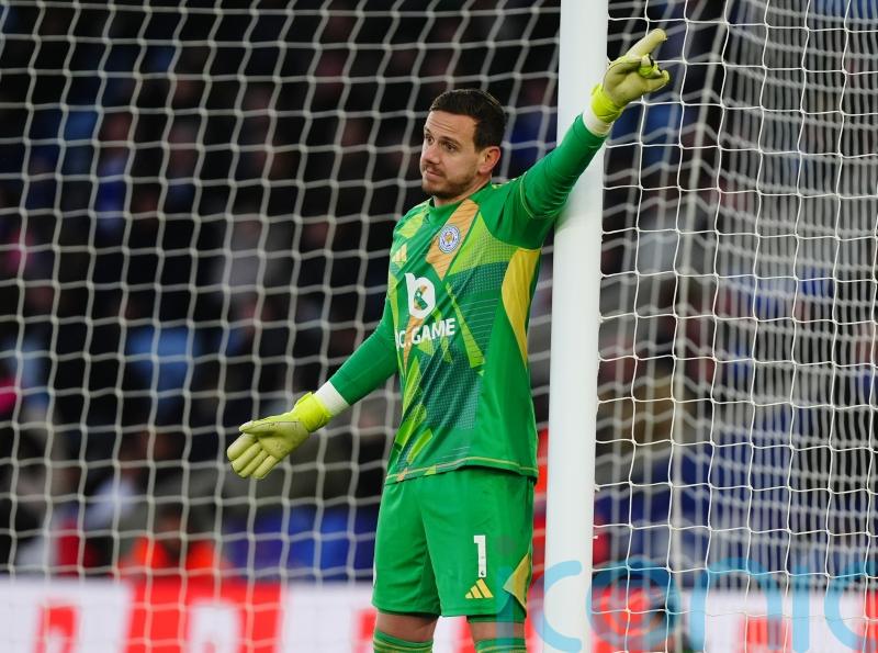 Wales goalkeeper Danny Ward joins hometown club Wrexham