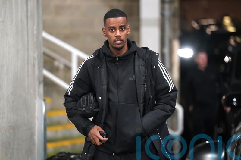 Tuesday&rsquo;s briefing: Alexander Isak back in Toon as Liverpool parade new signings