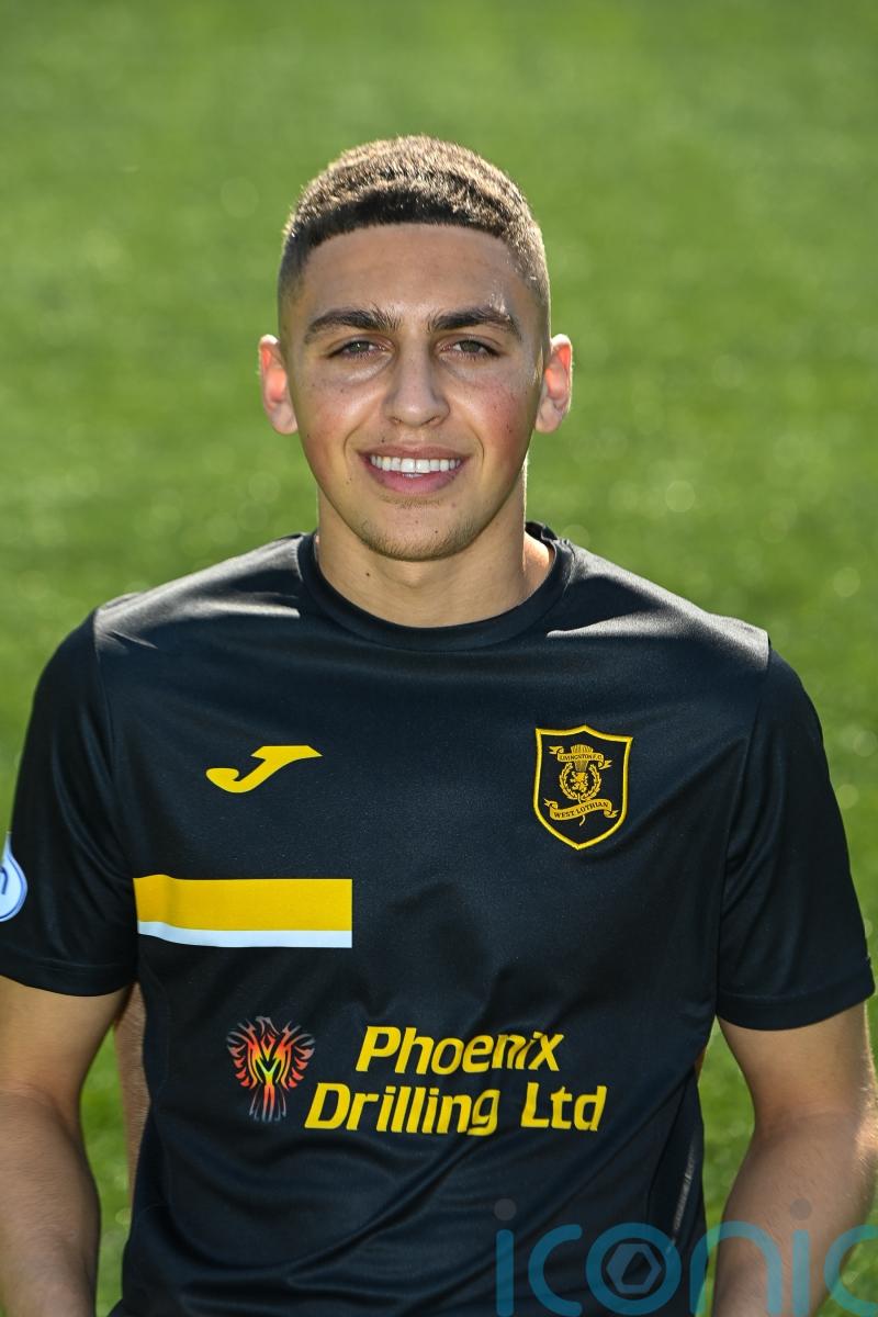 Tyler Walton makes Grimsby pay for missed chances as Accrington grab draw