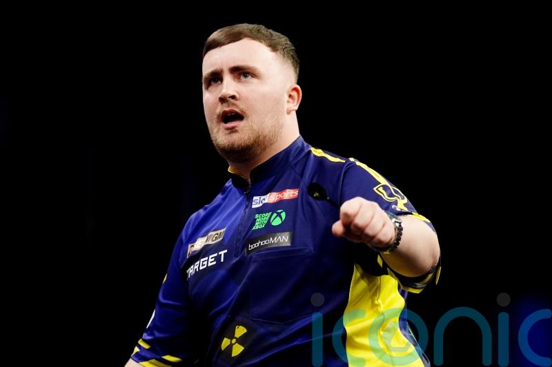 Luke Littler comes from behind to beat Jonny Clayton