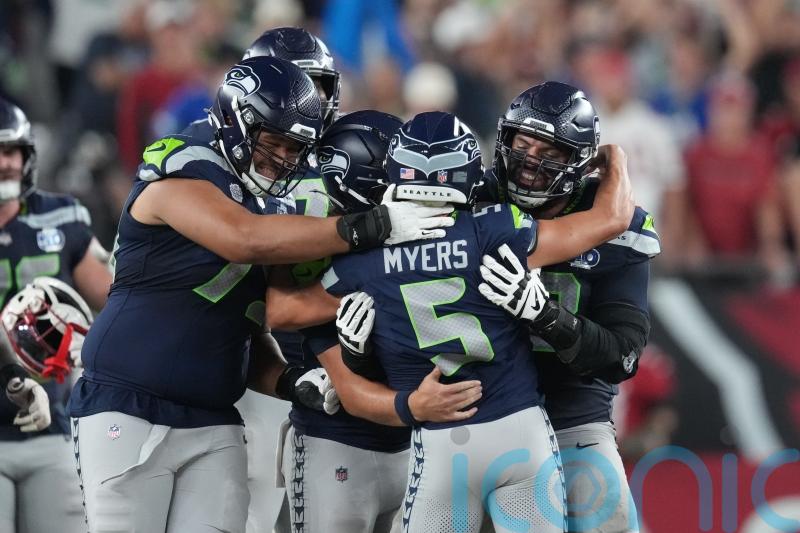 Arizona Cardinals lose to late field goal again as Jason Myers gives Seattle win