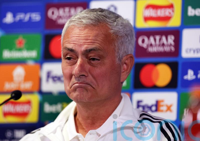 Tuesday’s briefing: Mourinho back at the Bridge and Nuno begins reign with draw