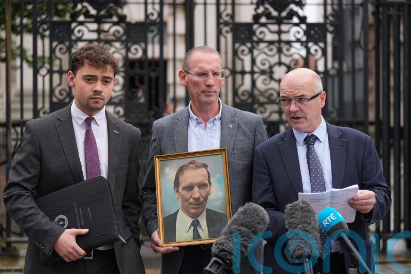 Family of murdered councillor Patsy Kelly receive police apology