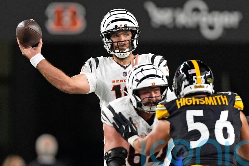 Joe Flacco outduels Aaron Rodgers in battle of veteran quarterbacks