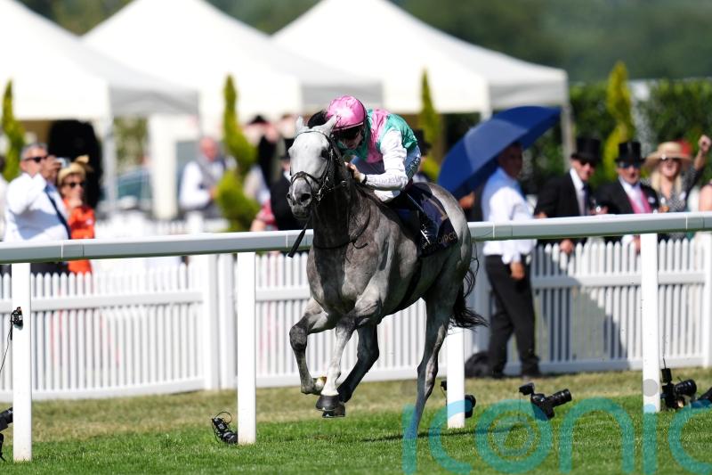 Gosden feels layoff quelled Field Of Gold’s QEII bid