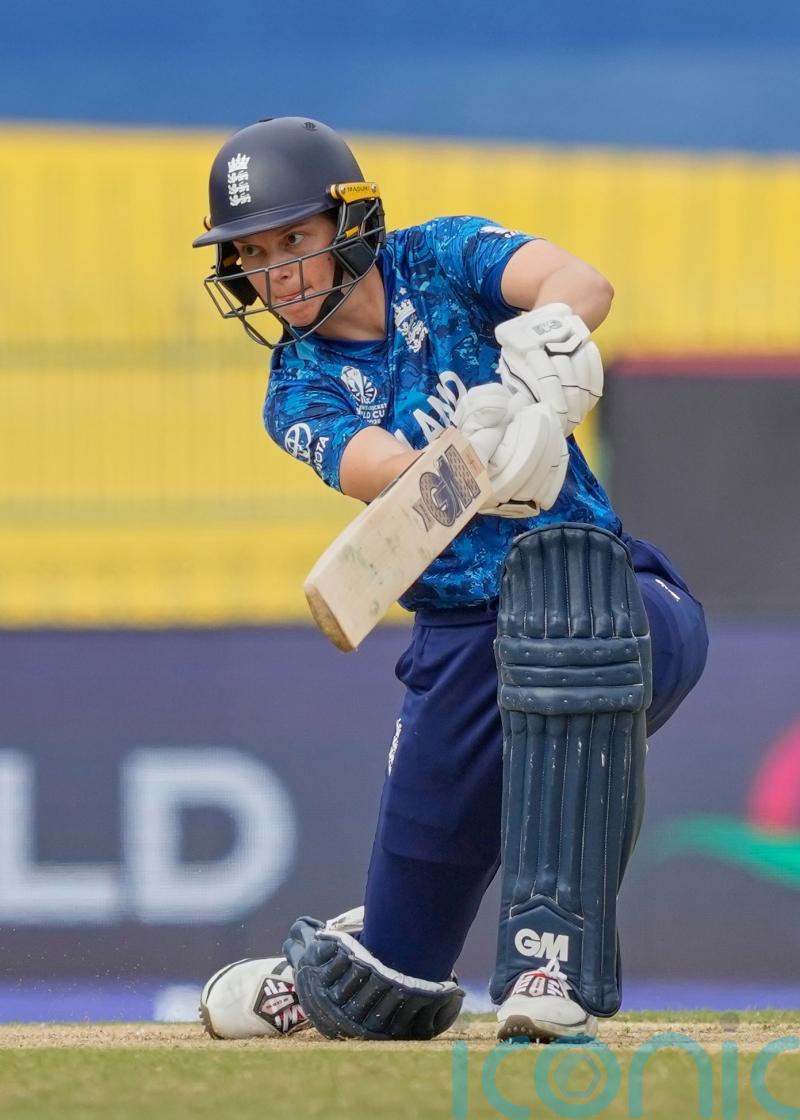 Amy Jones hoping England strike early blow against Australia at World Cup