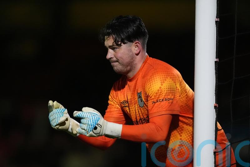 Grimsby rally against Ebbsfleet to reach FA Cup second round