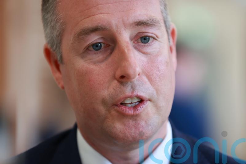 UUP will not back no-confidence motion in Education Minister over Israel trip