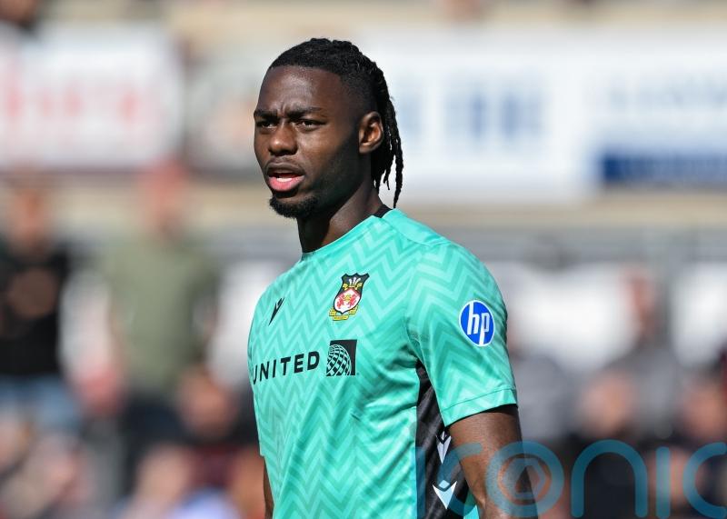 Phil Parkinson heaps praise on Wrexham goalkeeper Arthur Okonkwo